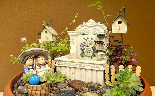 Example of miniature garden
