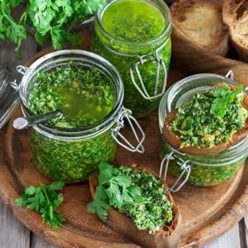ground cilantro canned with garlic