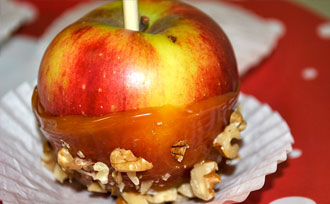 Carmel dipped apple