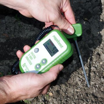 Luster Leaf® Rapitest® Digital Soil Test Kit - Stark Bro's