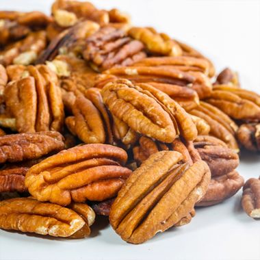 photo of a pile of pecans