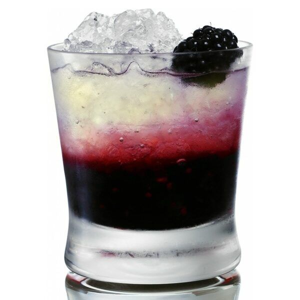 Alcohol-Preserved Blackberries Drink