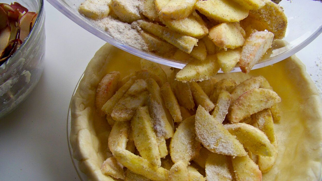 Filling Pie Crust with Apples