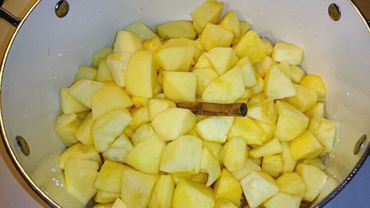 Diced apples